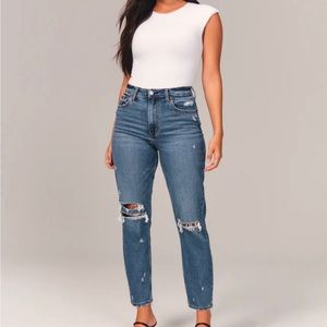 Abercrombie & Fitch High Rise Mom Jeans